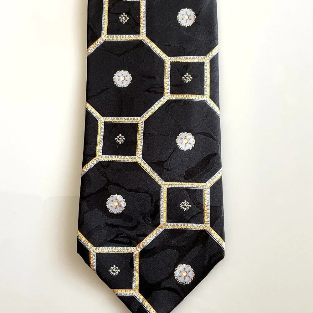 VINTAGE Brioni Silk Necktie Neiman Marcus Hexagon Medallion Geometric Italy Box